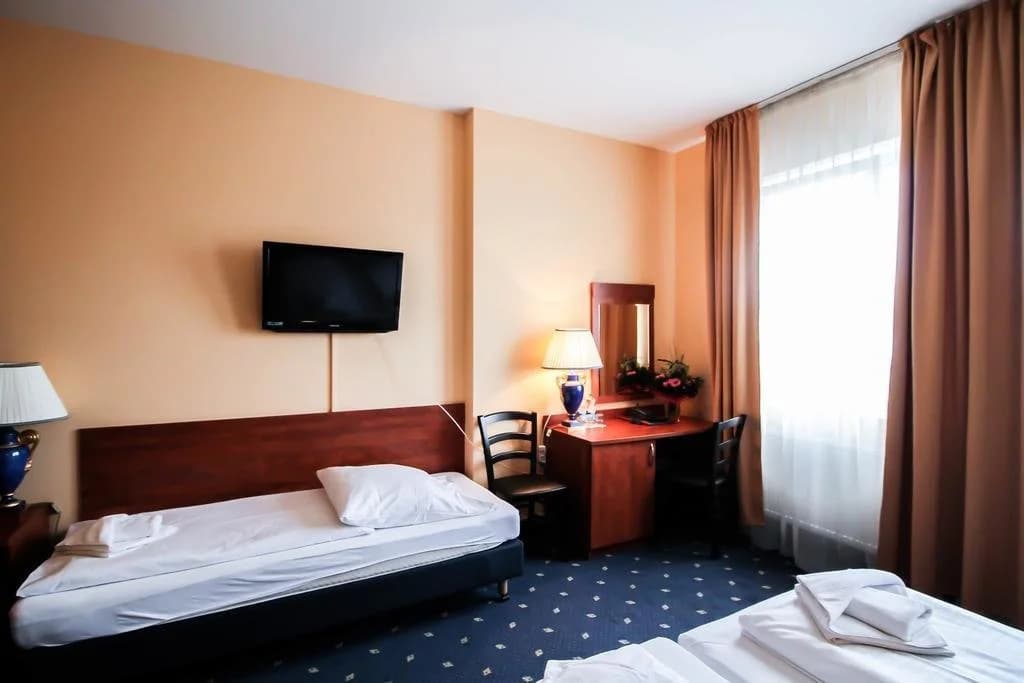 Hotel Atrium Charlottenburg - photo 18