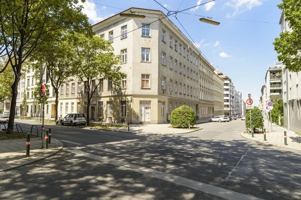 Van der Nüllgasse by Welcome2Vienna - photo 11