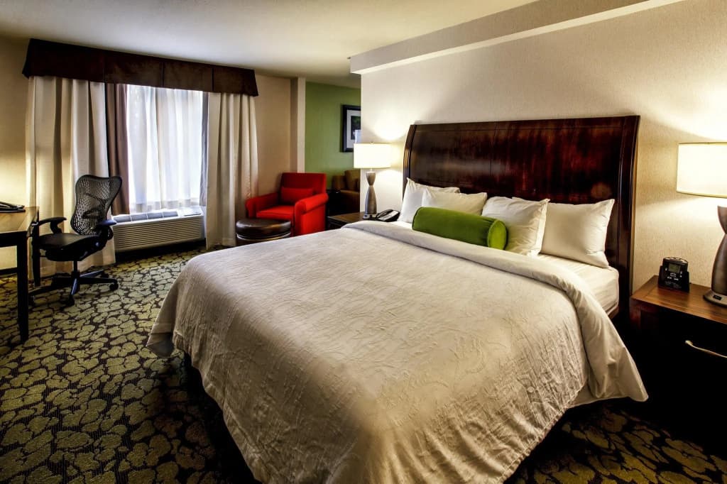 Hilton Garden Inn New York / Staten Island - photo 4