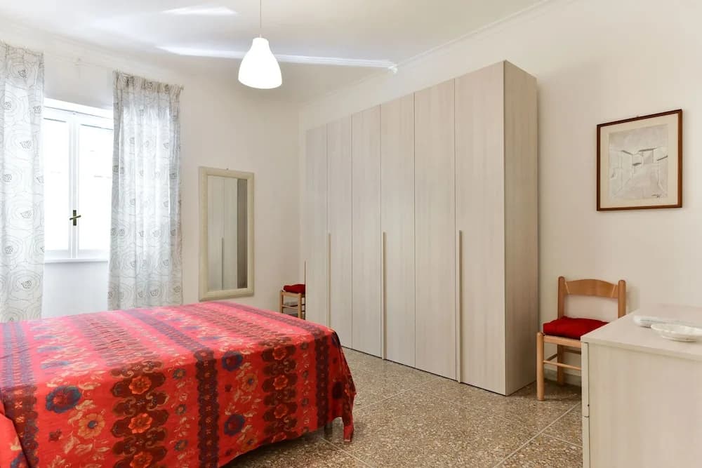Red & White Vatican Apartment - photo 17