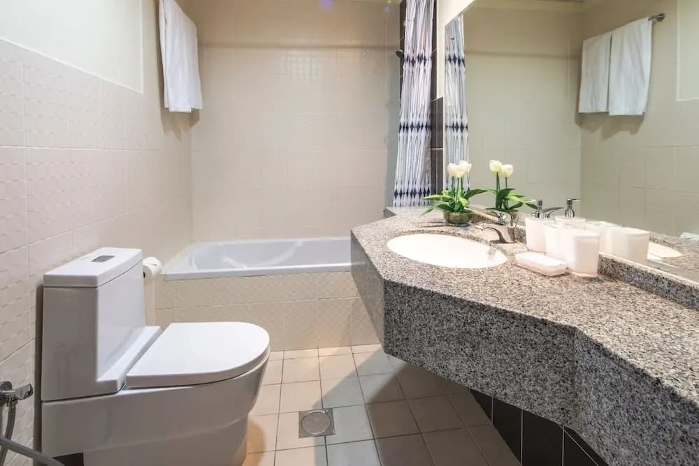 Signature Living in Modern 1BR Apartment at Jvt! - photo 8