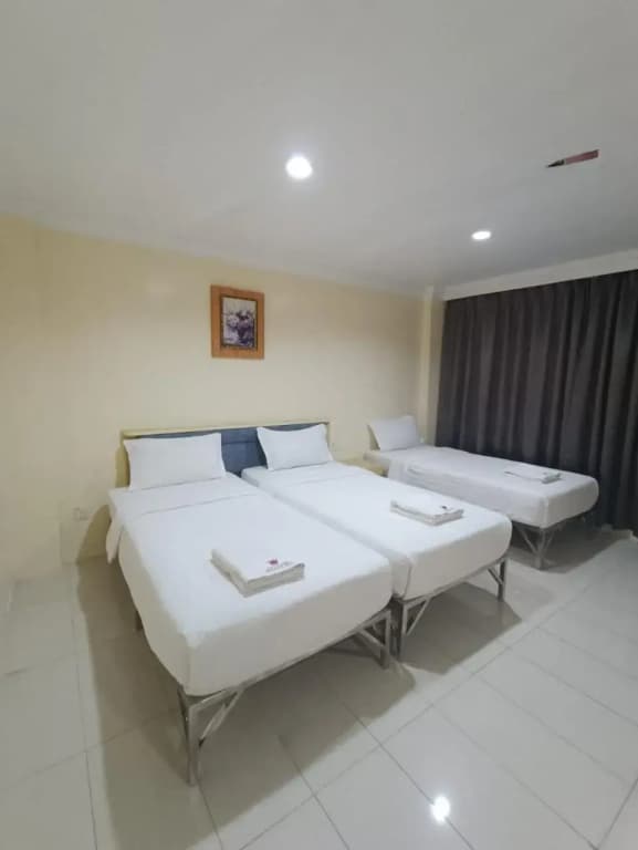 Hotel Ambassador 2 - photo 3
