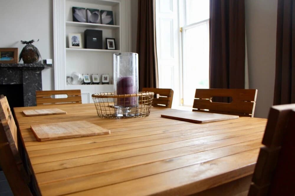 Large 3 Bedroom Apartment in Canonmills - photo 9
