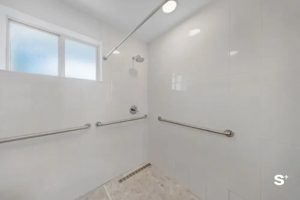 Cozy Miami 1-BD - Gym & Free Parking - photo 8