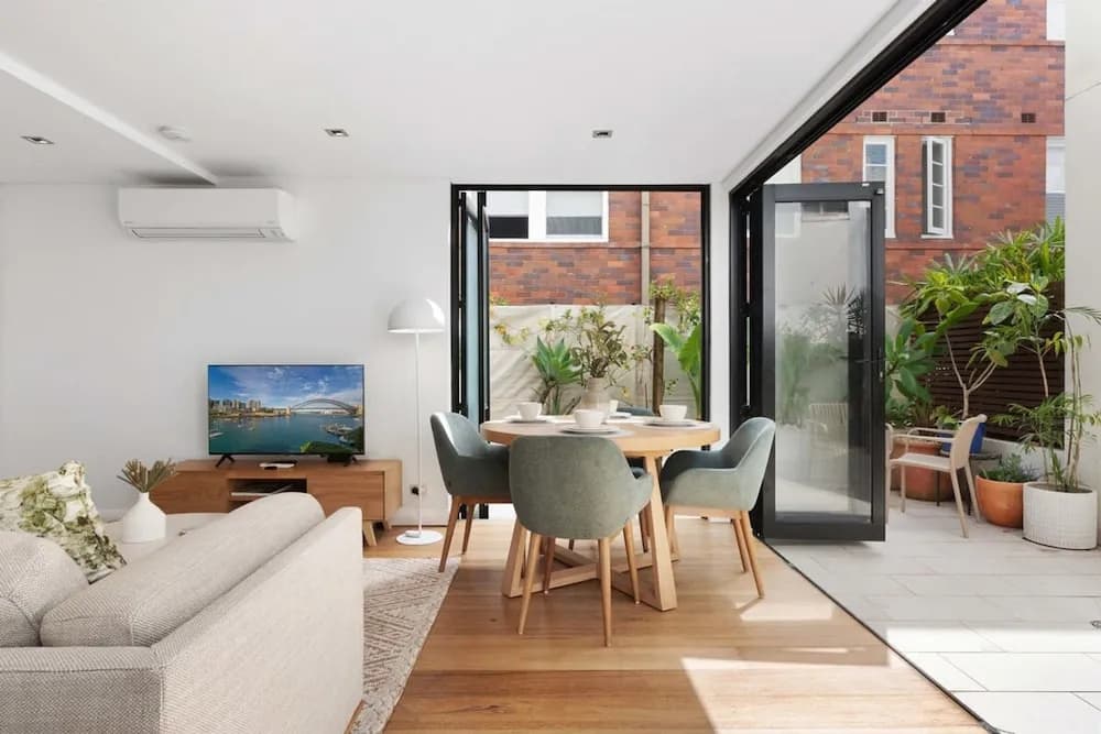 Relaxed Beachside Townhouse - photo 8
