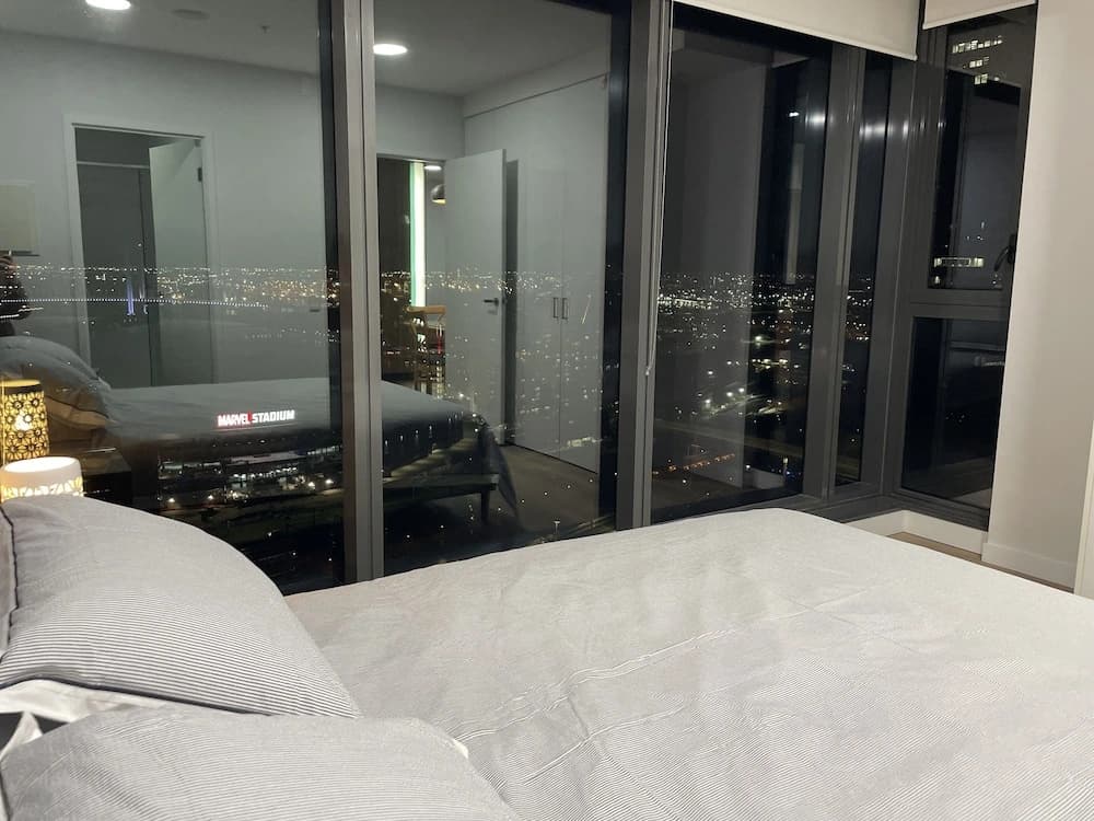 Luxury 2B2B Marvelous View Central Location - photo 2
