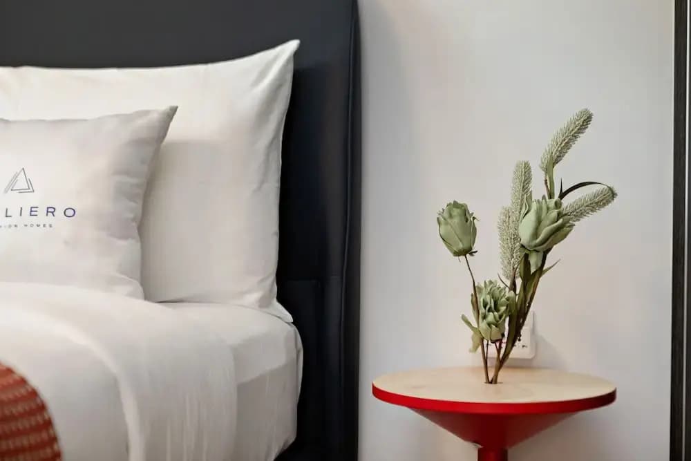 Modern Studio at Paragon - photo 13