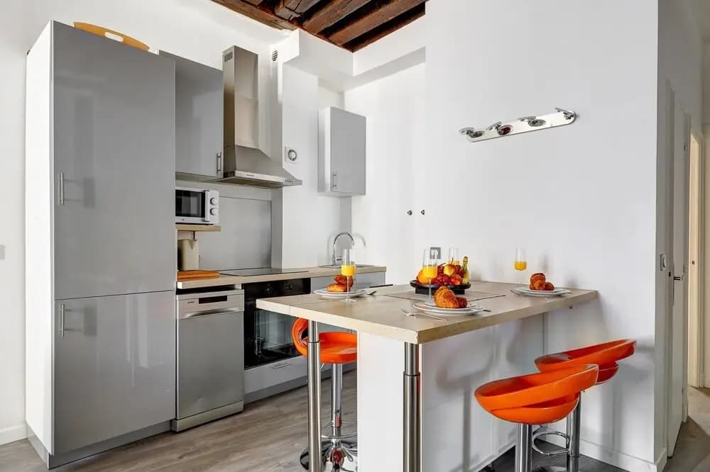 Charming 1BR in Saint-Germain Sleeps 4 - photo 13