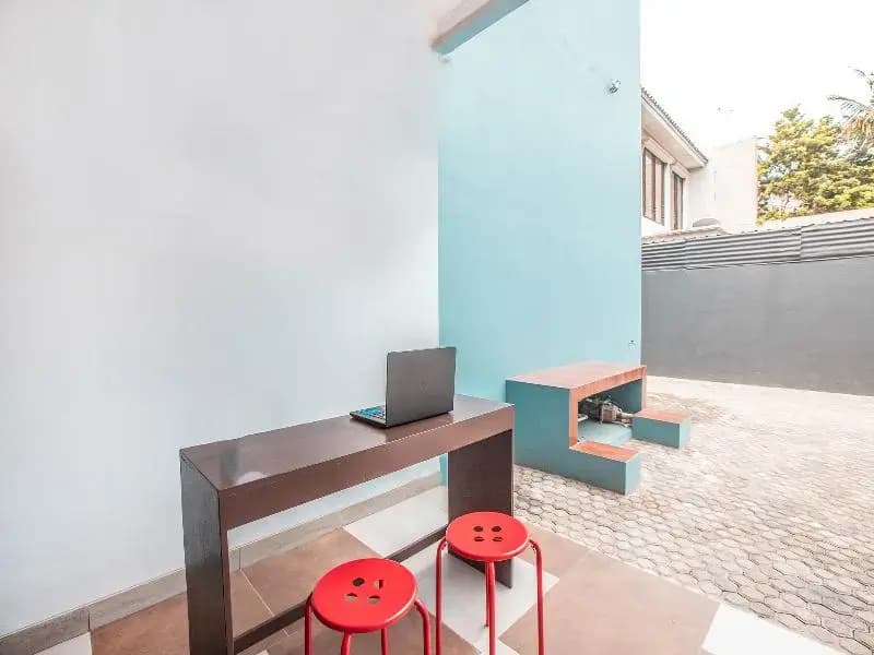 OYO 842 Arafuru Residence - photo 12