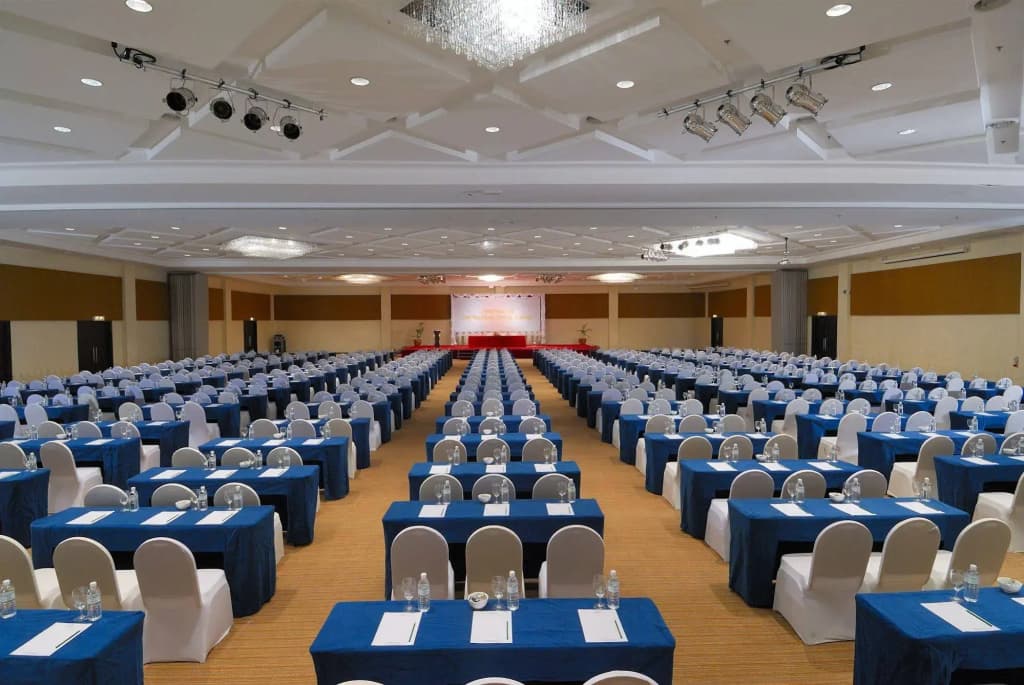 Borneo Royale Hotel - photo 18