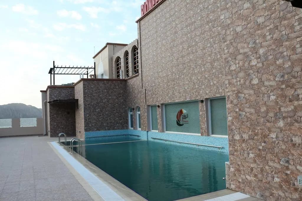 Pioneer Hotel Apartments - photo 26