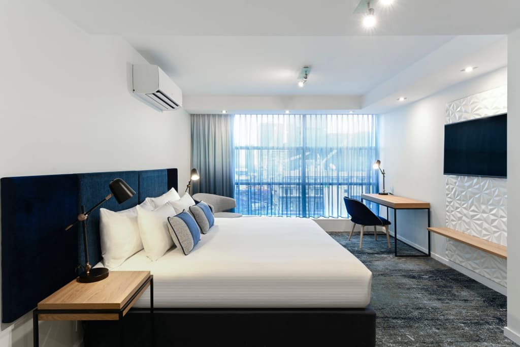 Brady Apartment Hotel Flinders Street Hotel - photo 3