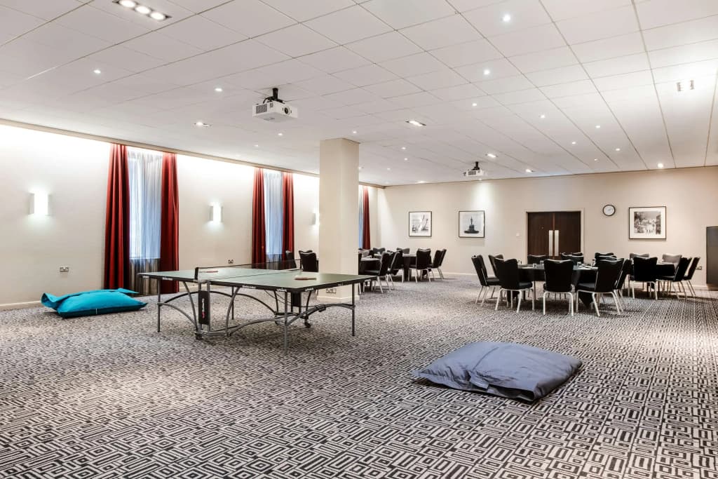 Radisson Blu Hotel, Edinburgh City Centre - photo 25