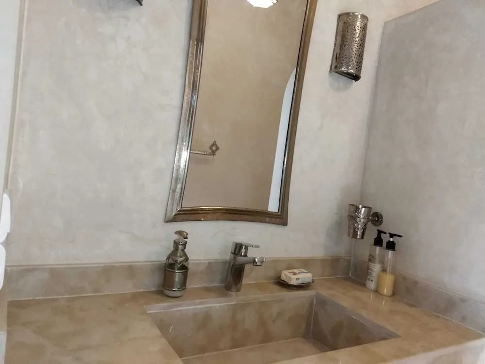 Riad Zouhour - photo 9