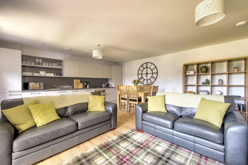 Guestready - Charming 2BR Flat Fits 5 Near Vibrant Leith - photo 10