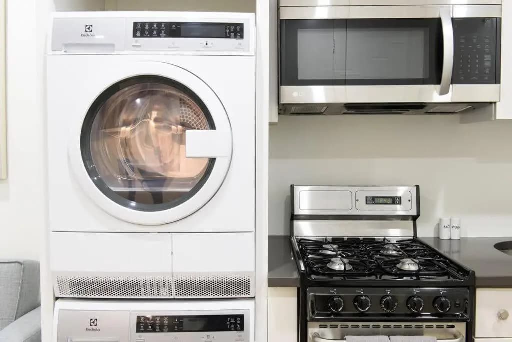 75-2b Prime Upper East Brand New 1BR W D Elev - photo 13