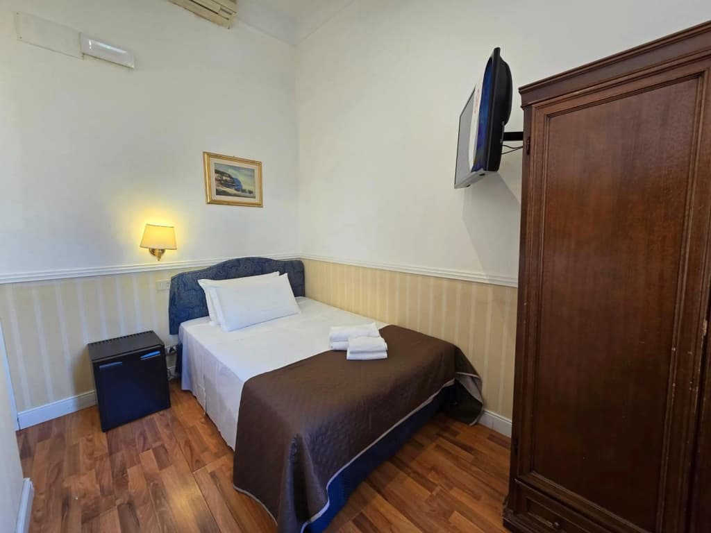 Hotel Porta Pia - photo 5