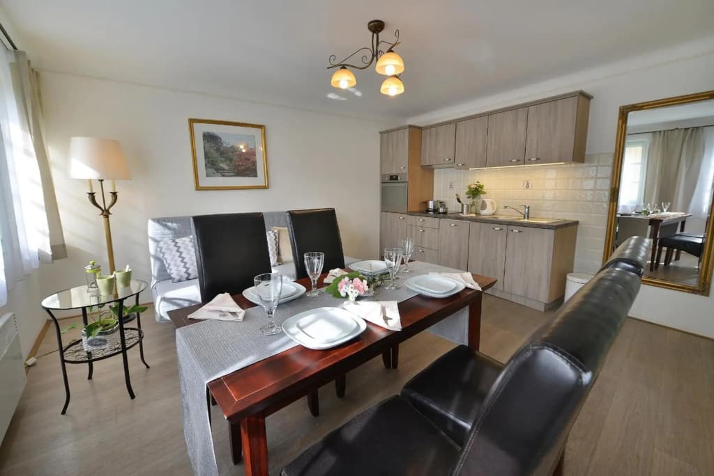 Nobles Apartments - photo 24