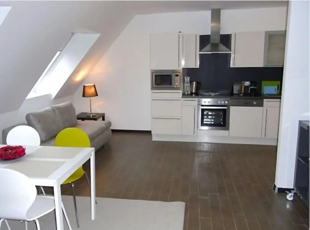 Kunsthaus Apartments - photo 20