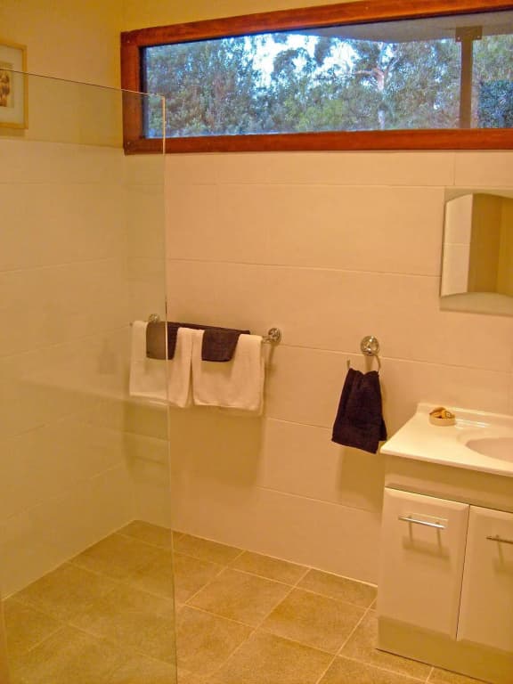 Valley Farm Vineyard Cottages - photo 4