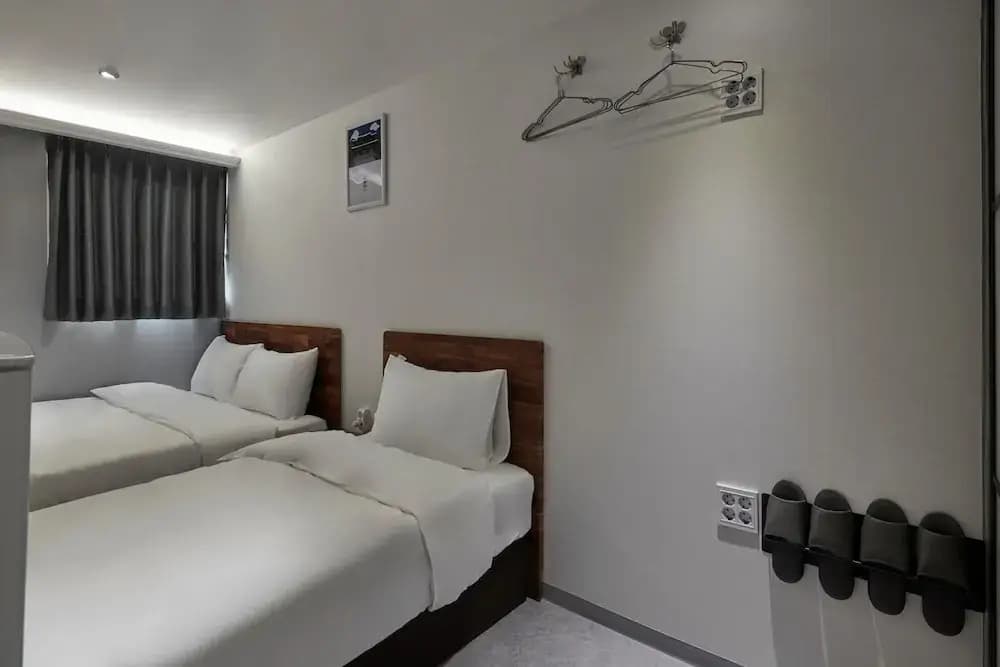 Eight Rest Hostel Jong-no - photo 6