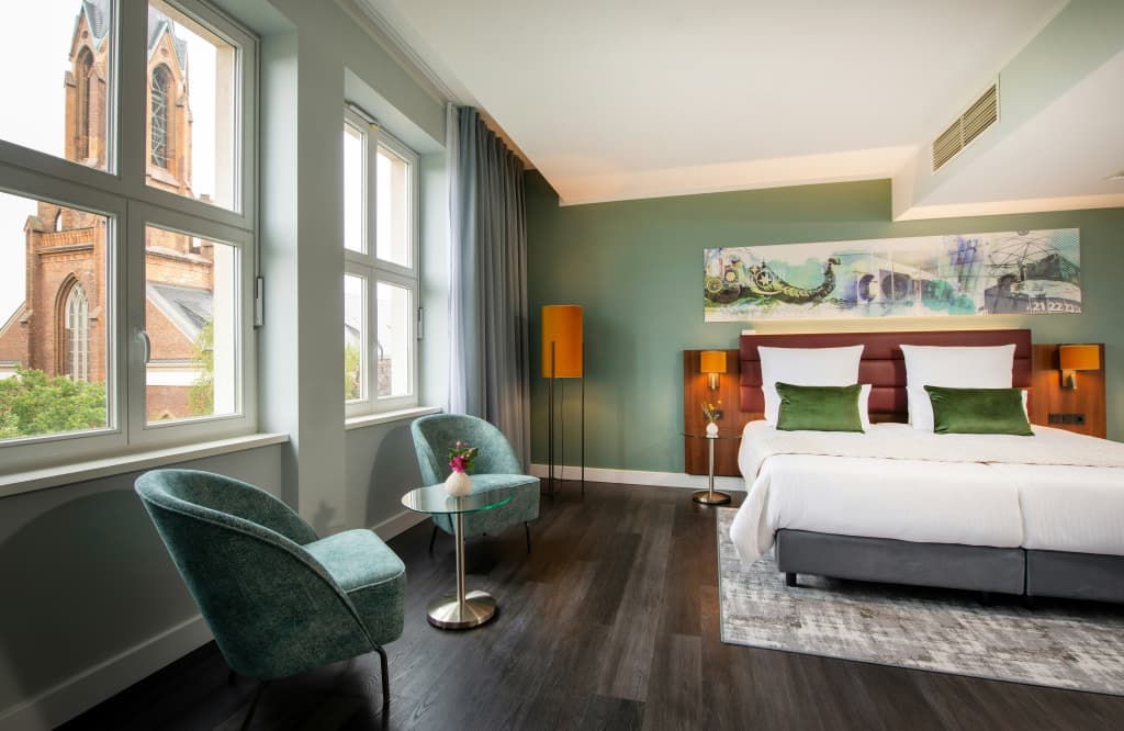 Leonardo Royal Hotel Berlin Alexanderplatz - photo 4