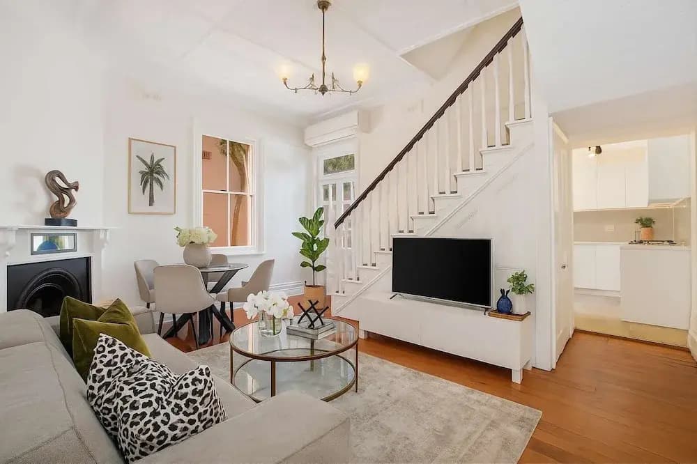 The Paddington White Sanctuary - photo 9