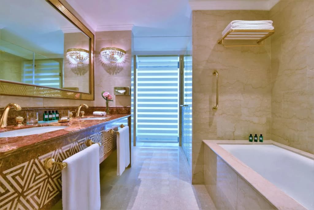 Sheraton Grand Doha Resort & Convention Hotel - photo 11