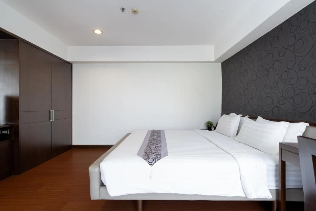 Lily Hotel Bangkok - photo 42