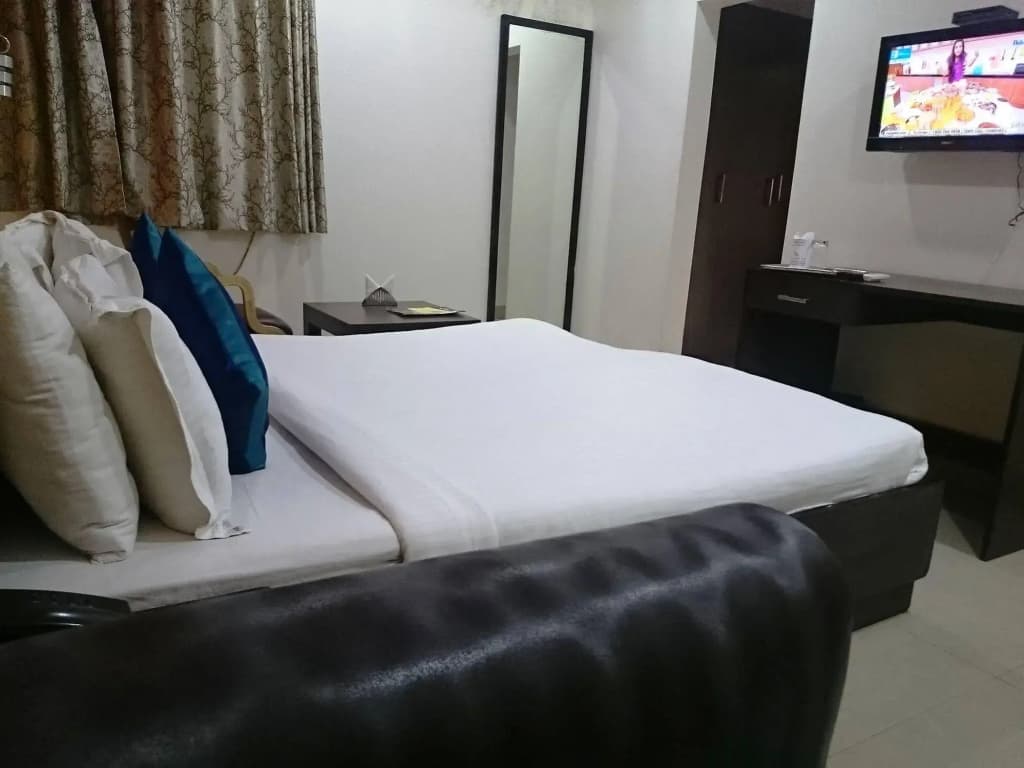 OYO 4184 Hotel Raj - photo 7