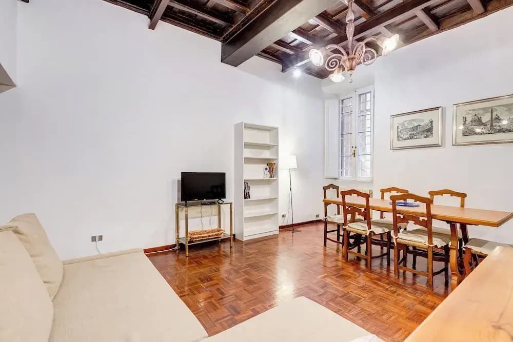 Spanish Steps Spacious Apartment - photo 12