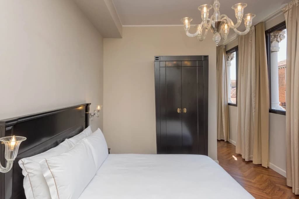 IH Hotels Venezia Salute Palace Hotel - photo 4