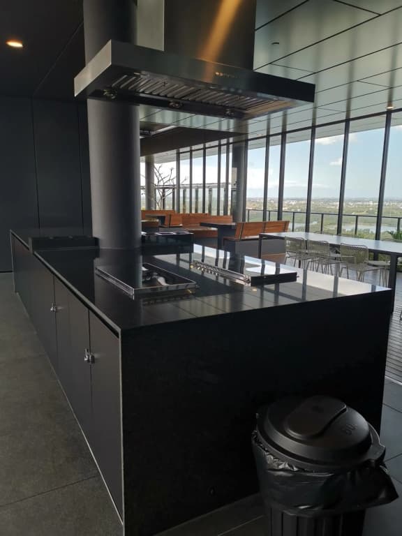 Wentworth Point Oversized balcony view apartment - photo 25