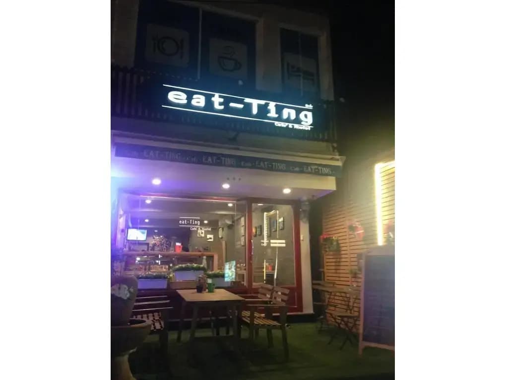 Eat - Ting Cafe and Hostel - photo 1