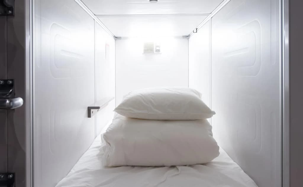 Capsule Hotel Transit Shinjuku - photo 4