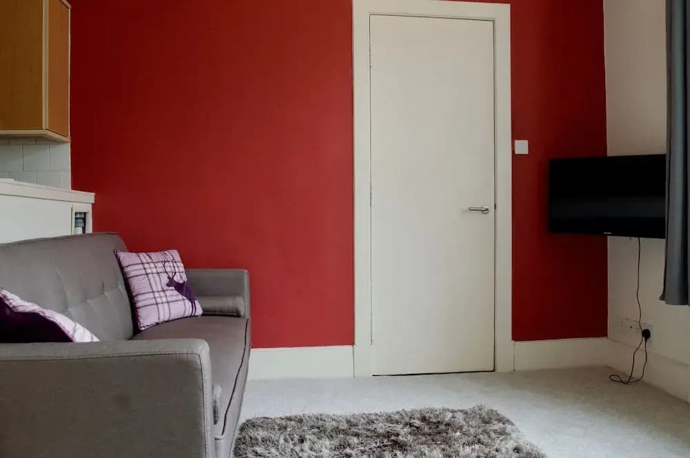 Royal Mile 2 Bedroom Flat - photo 5