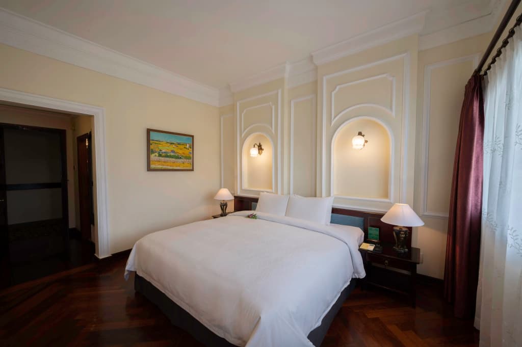 Hotel Majestic Saigon - photo 4