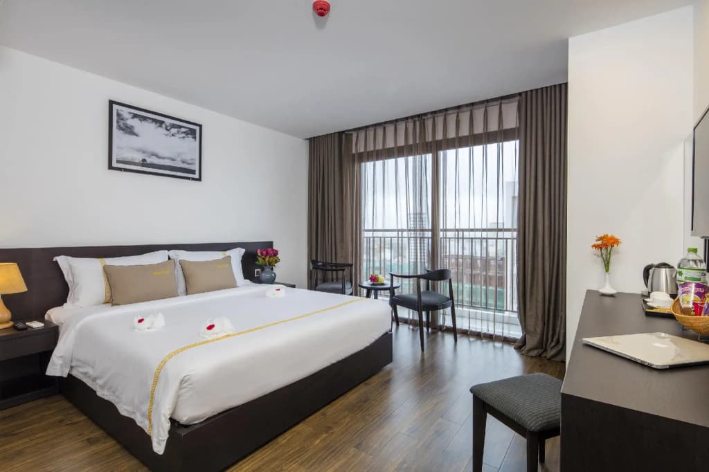 Meriton Hotel - photo 4