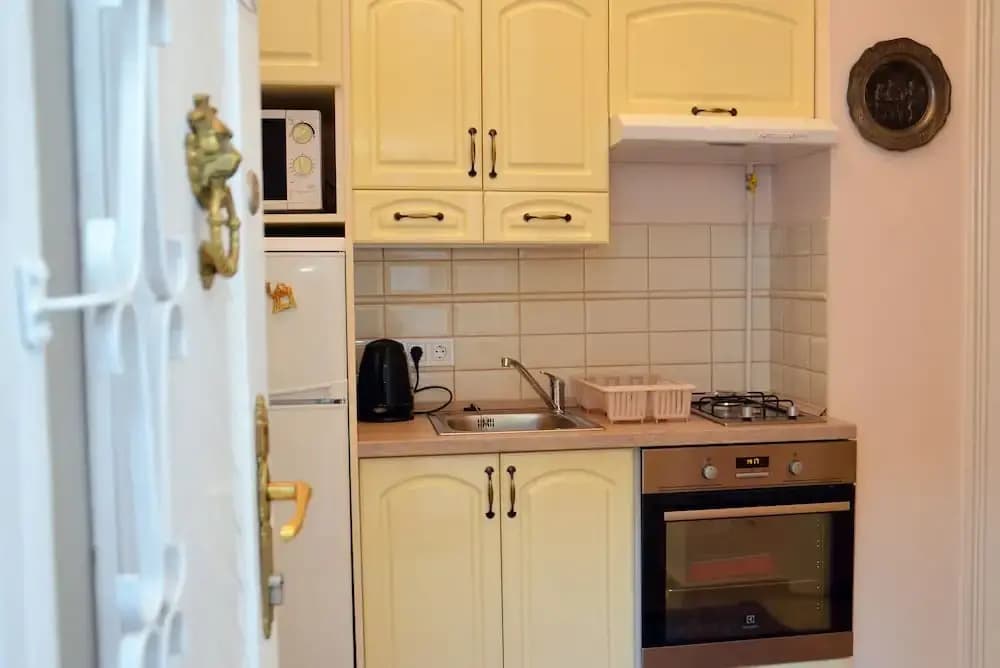 Central Holiday Apartments - photo 17