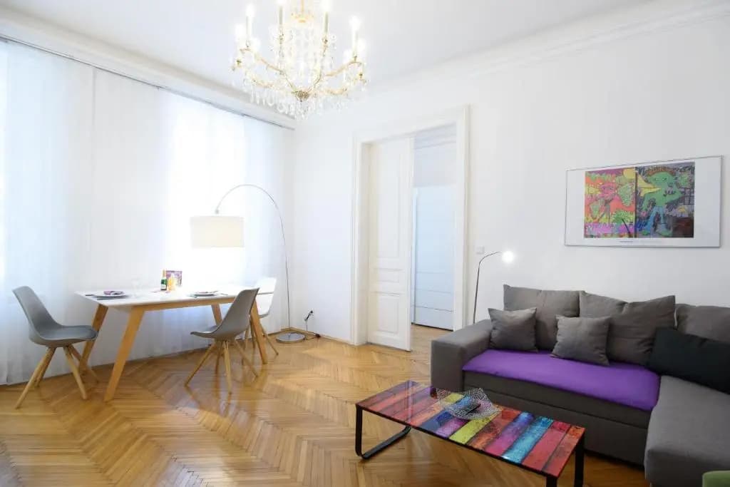 City Apartment - photo 3