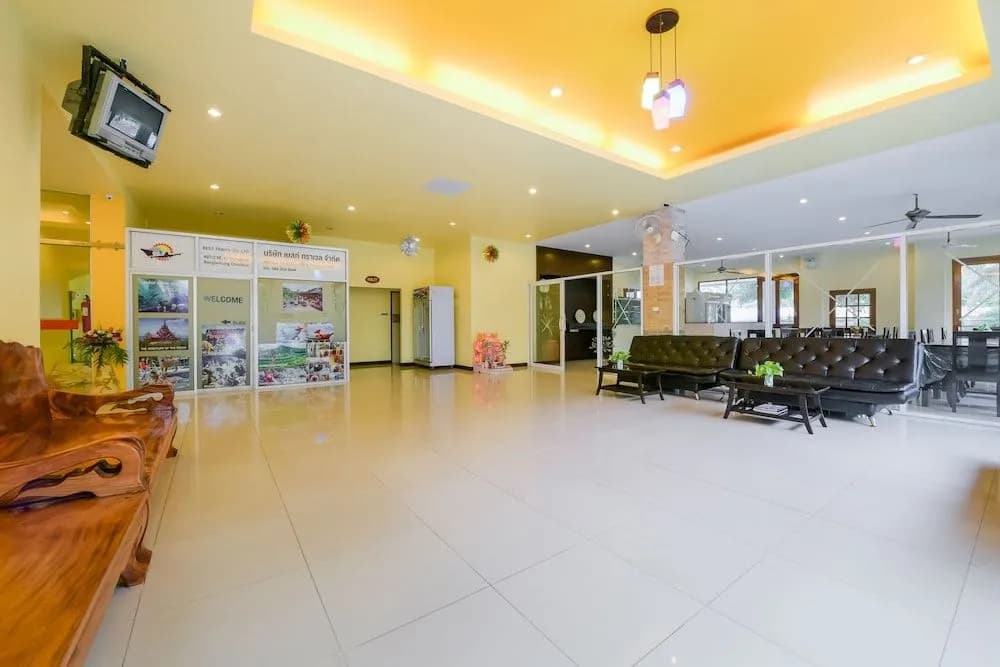 OYO 463 Tycoon Place - photo 13