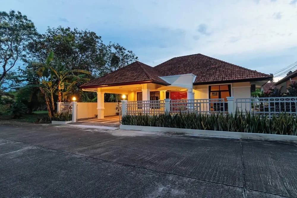 Poolside 3BR for Relaxed Stays V278 - photo 15