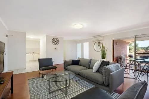 North Ryde Self Contained 2 Bed Apartment (37CULL) - photo 2