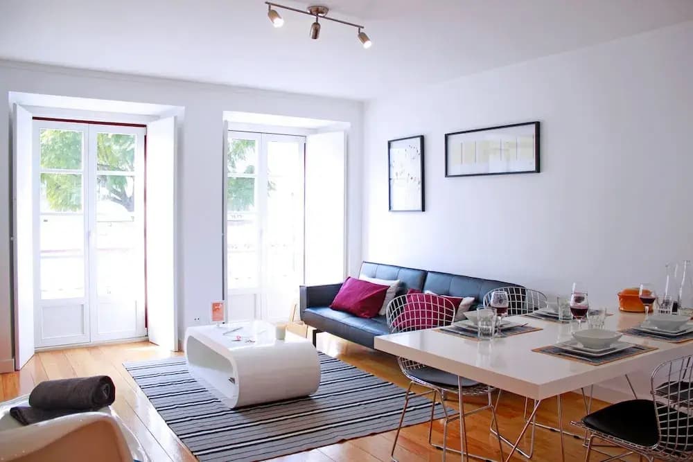 ALTIDO Modern 1-bed Apt w/terrace, moments from São Bento Palace - photo 6