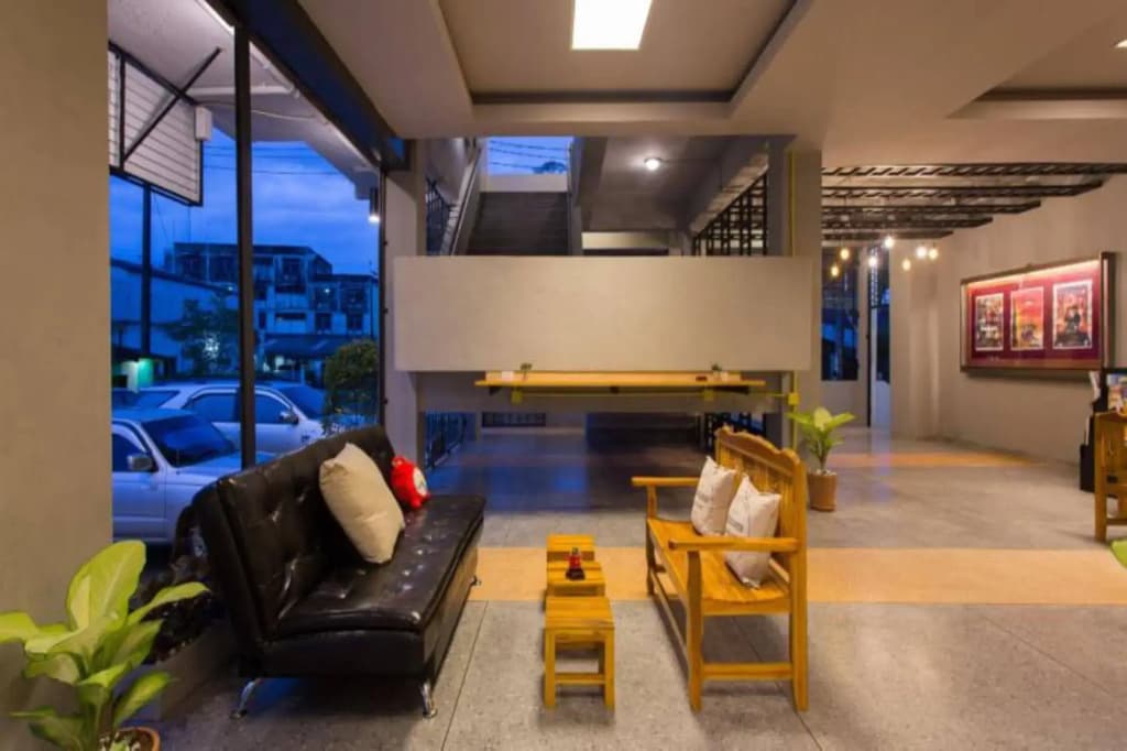 Holiday Station Hostel - photo 2