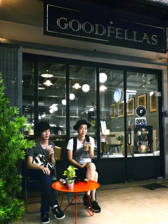 Goodfellas Thong Lo Hostel - photo 24