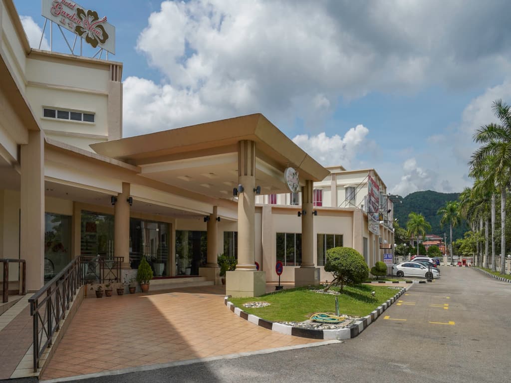 Garden View Hotel - photo 13