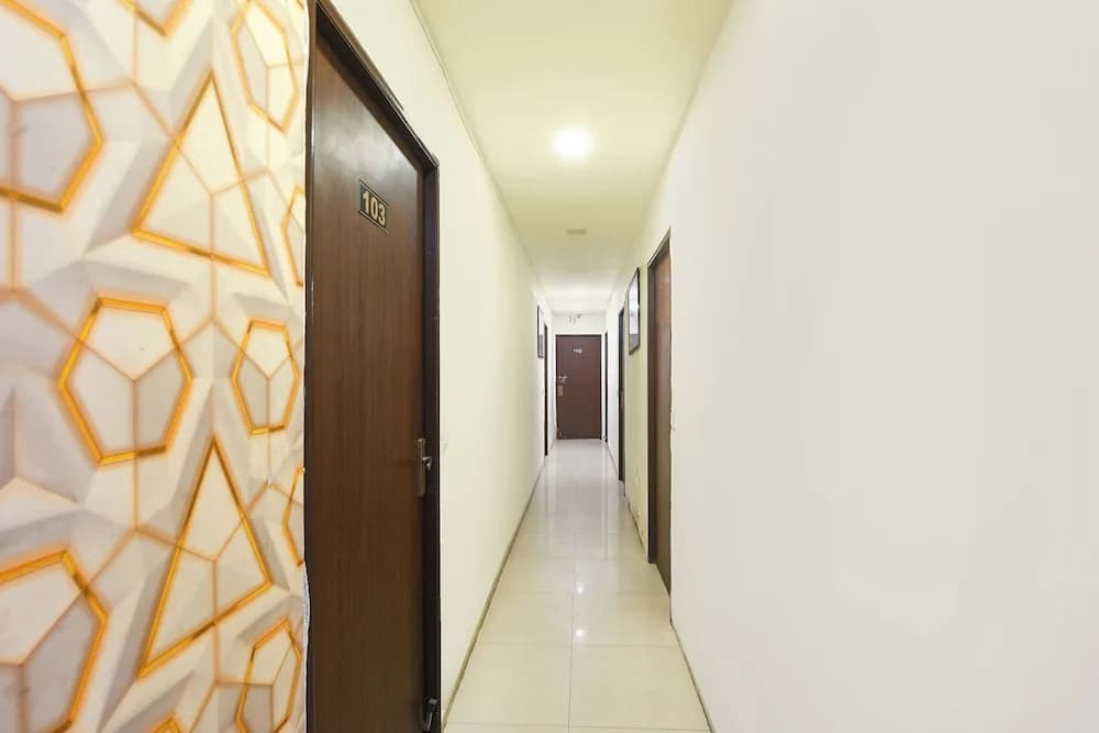 Fabhotel Snow Valley - photo 10