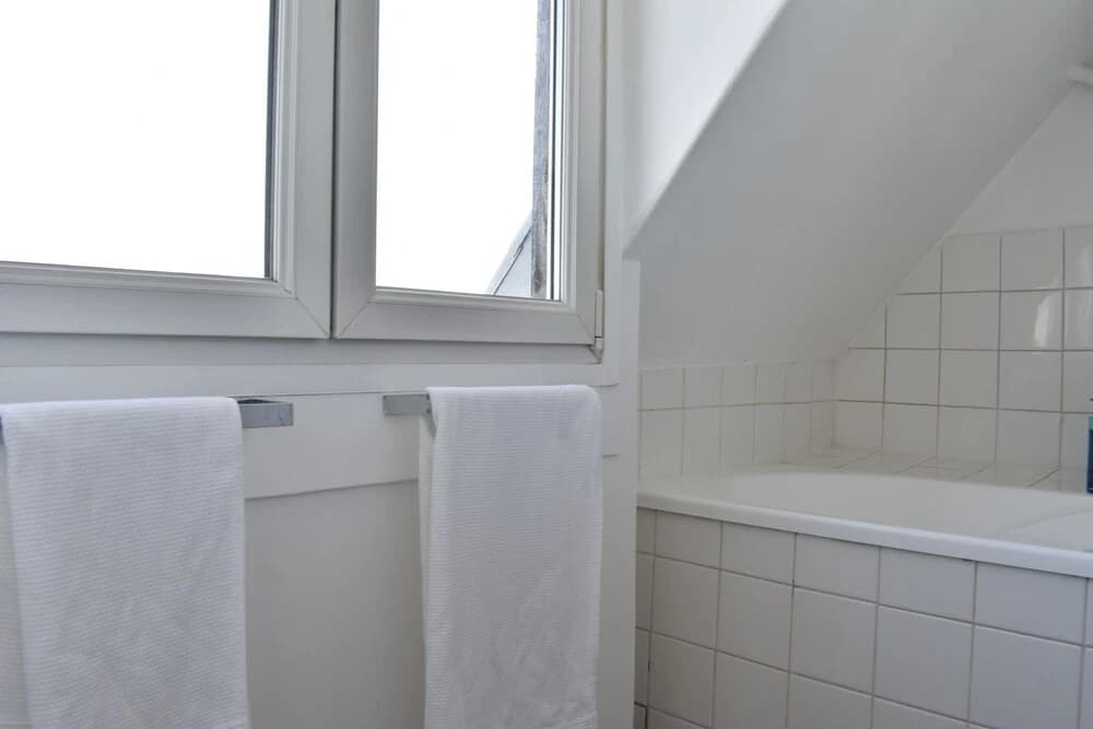 1 Bedroom Apartment Near Champs Elysee - photo 6