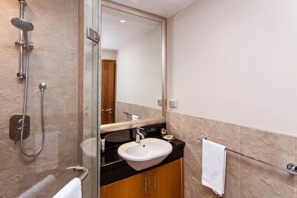 Serviced 2 Bed Skyvillas With View - Check in From 15h to 22h Only - photo 15